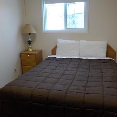 Vernon Hostel Экстерьер фото